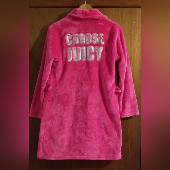 Juicy Couture | Intimates & Sleepwear | Juicy Couture Pink Plush Robe ...